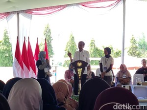 Di Depan Nasabah PNM Magelang, Jokowi Ingatkan Disiplin Nyicil