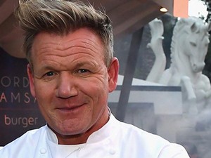 Gordon Ramsay Kepincut Kuliner Ekstrem dari Negara Laos