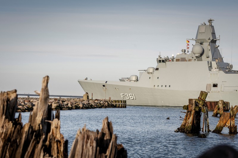 Fregat Denmark Iver Huitfeldt berangkat ke Teluk Aden, dari Pangkalan Angkatan Laut di Korsoer, Denmark, 29 Januari 2024. Fregat Denmark akan berkontribusi untuk memperkuat keamanan maritim di dan sekitar Laut Merah. Fregat Denmark Iver Huitfeldt berangkat ke Teluk Aden, dari Pangkalan Angkatan Laut di Korsoer, Denmark, 29 Januari 2024. Fregat Denmark akan berkontribusi untuk memperkuat keamanan maritim di dan sekitar Laut Merah. (Ritzau Scanpix/Mads Claus Rasmussen via REUTERS)