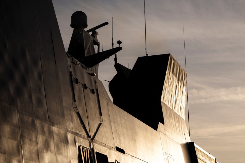 Fregat Denmark Iver Huitfeldt berangkat ke Teluk Aden, dari Pangkalan Angkatan Laut di Korsoer, Denmark, 29 Januari 2024. Fregat Denmark akan berkontribusi untuk memperkuat keamanan maritim di dan sekitar Laut Merah. (Ritzau Scanpix/Mads Claus Rasmussen via REUTERS)