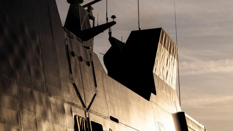 Fregat Denmark Iver Huitfeldt berangkat ke Teluk Aden, dari Pangkalan Angkatan Laut di Korsoer, Denmark, 29 Januari 2024. Fregat Denmark akan berkontribusi untuk memperkuat keamanan maritim di dan sekitar Laut Merah. (Ritzau Scanpix/Mads Claus Rasmussen via REUTERS)