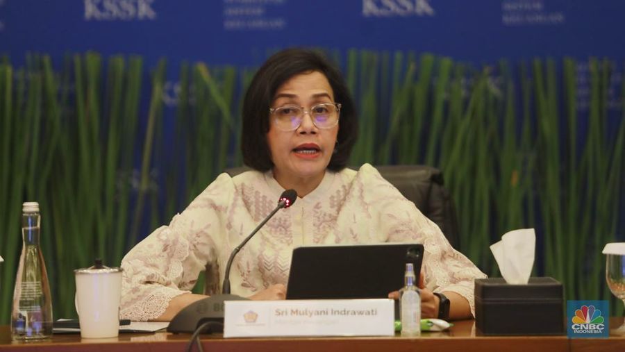 Menteri Keuangan, Sri Mulyani dalam acara Konferensi pers Hasil Rapat Berkala KSSK I Tahun 2024 di Kementerian Keuangan, Selasa (30/1/2024). (CNBC Indonesia/Muhammad Sabki)