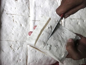 Viral Pabrik Tahu Pakai Bahan Bakar Sampah Plastik, Begini Kata BPOM