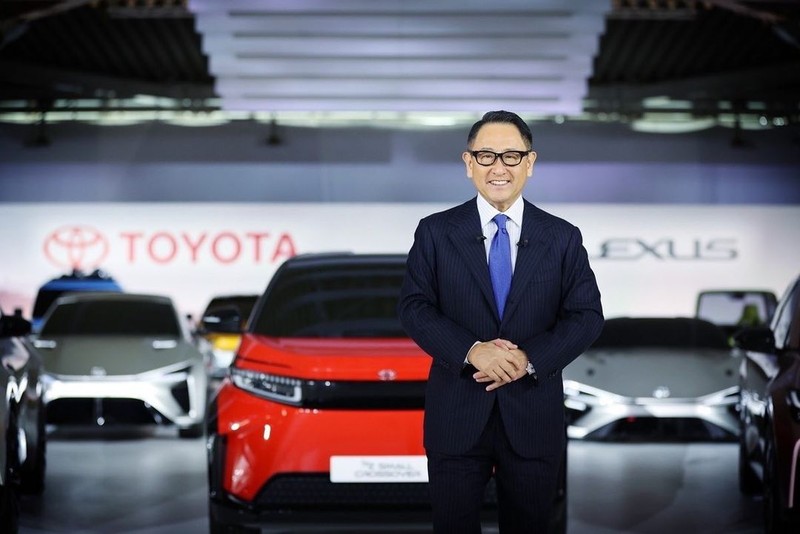 Pimpinan Toyota Motor Akio Toyoda meminta maaf atas skandal di tiga grup perusahaan saat konferensi pers di Nagoya, Jepang pada 30 Januari 2024, dalam foto yang diambil oleh Kyodo. Pimpinan Toyota Motor Akio Toyoda meminta maaf atas skandal di tiga grup perusahaan saat konferensi pers di Nagoya, Jepang pada 30 Januari 2024, dalam foto yang diambil oleh Kyodo. (Instagram @akiotoyoda_official)