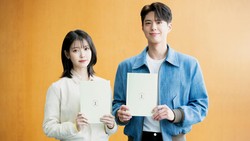 Park Bo Gum Tersentuh Dipertemukan IU dalam When Life Gives You Tangerines