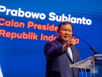Prabowo Bagi Pengalaman Main Pasar Modal-Jawab Kritik Food Estate