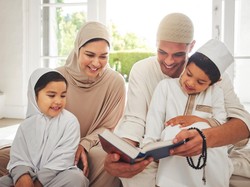 Cara Mewujudkan Keluarga Sakinah, Lengkap Ciri-cirinya dalam Islam Cara Mewujudkan Keluarga Sakinah, Lengkap Ciri-cirinya dalam Islam