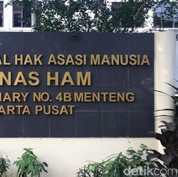 Jokowi Naikkan Gaji Pimpinan Komnas HAM 2 Kali Lipat!