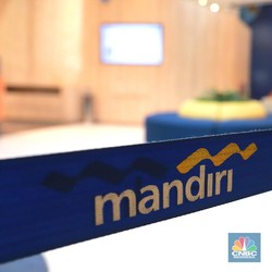 Mandiri Buka Tempat Tukar Sampah Jadi Duit di Jalan Sudirman