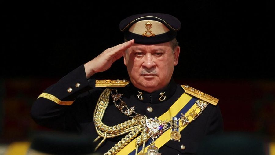 Malaysia menobatkan Sultan Ibrahim Ibni Sultan Iskandar dari negara bagian Johor sebagai raja baru Negeri Jiran pada Rabu (31/1). (Pool via REUTERS)