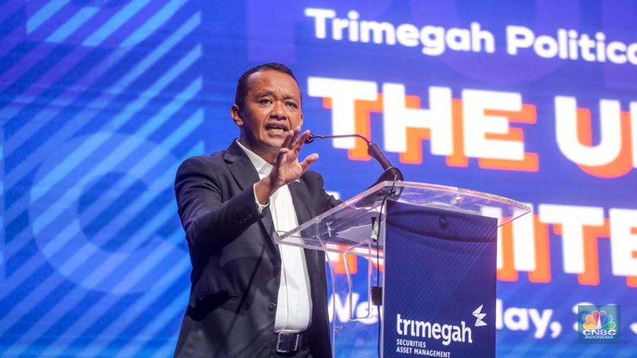 Menteri Investasi/Kepala Badan Koordinasi Penanaman Modal (BKPM), Bahlil Lahadalia memberikan pemaparan dalam acara Political and Economic Outlook di Jakarta, Rabu (31/1/2024). (CNBC Indonesia/Faisal Rahman)