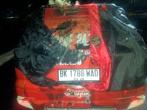 Mobil Berstiker Caleg di Siantar Dibakar Keluarga gegara Kesal Tak Diberi Uang