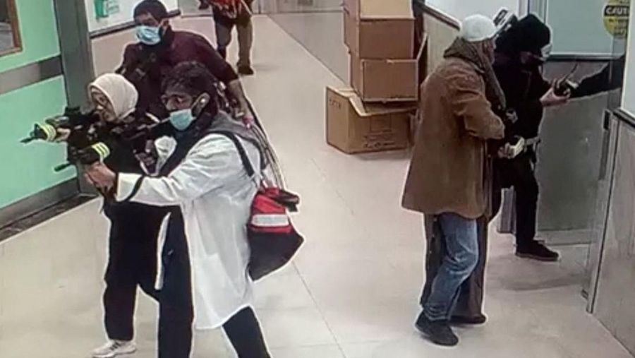 Pasukan Israel menyamar sebagai dokter dan menyerbu rumah sakit di Jenin terekam dalam cctv yang diperoleh Reuters.