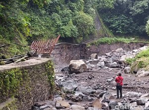 Perbaikan Pipa Rusak Dampak Banjir Bandang Dikebut Cegah Krisis Air Bersih