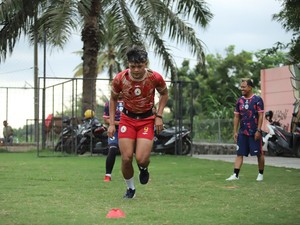 Kabar Striker PSS Saddam Gaffar Korban Dokter Gadungan Elwizan