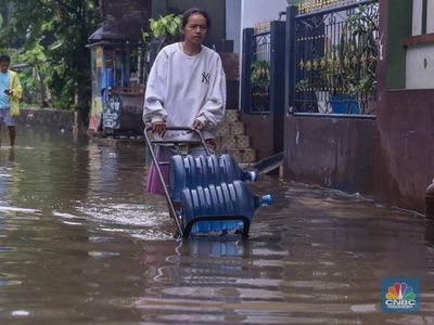 Waspada Hujan Lebat-Angin Kencang Hantam RI, Ini Peringatan Baru BMKG