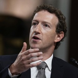 Terungkap, Isi Email CEO Facebook yang Bikin Karyawan Keringat Dingin