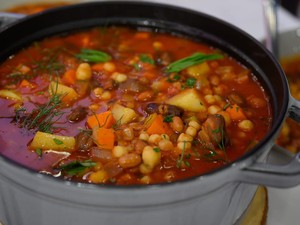 Ini Makanan dan Minuman Favorit Keluarga Paling Panjang Umur di Dunia