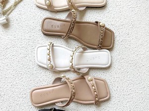 UMKM Sandal-Sepatu Asal Bogor Raih Penghargaan Shopee Super Awards 2023