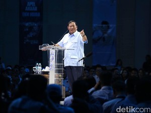 Kelakar Prabowo di HUT Gerindra: Bicara Bangsa Kok 4 Menit, Sorry Ye!