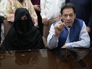 Mantan PM Pakistan Imran Khan Dibui 14 Tahun Atas Gratifikasi