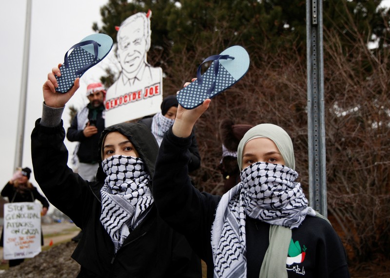 Protestors rally for a Cease Fire in Gaza outside a UAW union hall during a visit by U.S. President Joe Biden in Warren Michigan, U.S. February 1, 2024. Protestors rally for a Cease Fire in Gaza outside a UAW union hall during a visit by U.S. President Joe Biden in Warren Michigan, U.S. February 1, 2024. (REUTERS/Rebecca Cook)