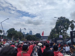 Jelang Konser Salam Metal, Simpatisan Ganjar-Mahfud Mulai Padati GBK