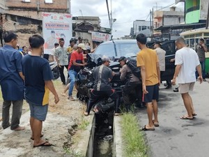 Sopir Xpander Seruduk Pemotor-Pejalan Kaki di Pekanbaru, 1 Tewas!