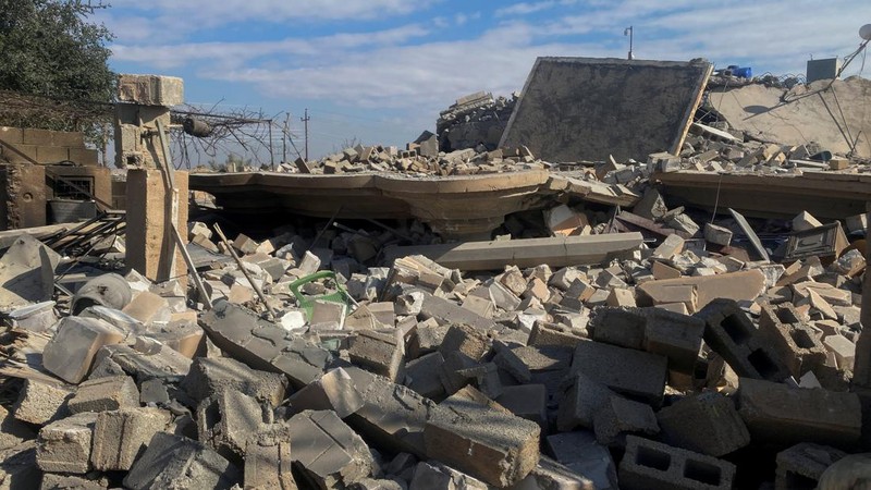 Amerika Serikat menggempur lewat udara 85 titik di tujuh lokasi di Suriah dan Irak di wilayah yang didukung militan Iran pada Jumat (2/2) waktu setempat. (REUTERS/STRINGER)