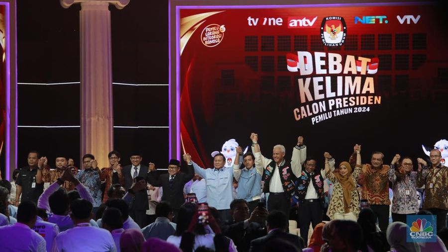 Debat kelima calon presiden Pemilu 2024 di JCC, Jakarta, Minggu, (4/2/2024). (CNBC Indonesia/Muhammad Sabki)