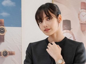 Gaya Lisa BLACKPINK di LVMH Watch Week 2024, Rilis Jam Tangan Rancangannya