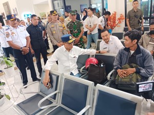 Tinjau Terminal Guntur di Garut, Menhub: Bersih-Bebas Preman