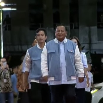 Detik-Detik Prabowo Minta Maaf ke Anies-Ganjar, Gibran Tundukan Kepala