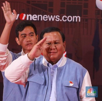 Sosok Ini Dampingi Prabowo saat Tiba di Arena Debat Capres, Siapa?