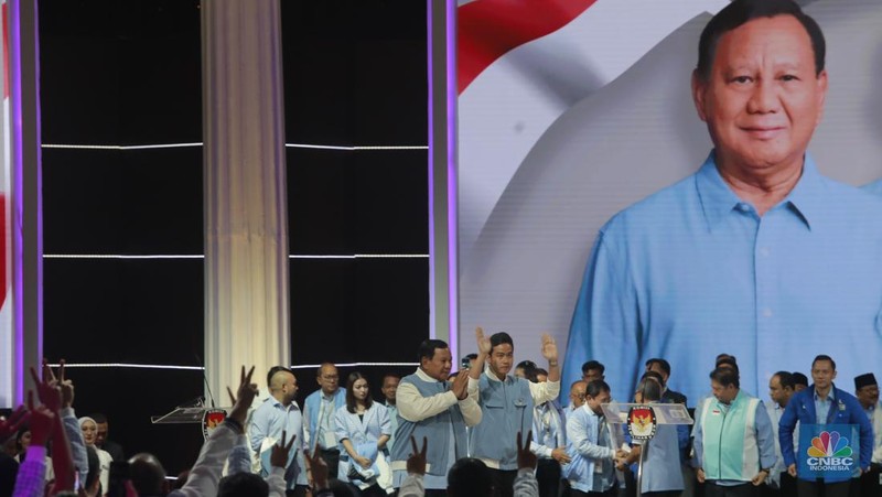 Suasana debat kelima calon Presiden Pemilu Tahun 2024. (CNBC Indonesia/Muhammad Sabki)