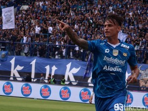 Babak Pertama Bali United Vs Persib Imbang Tanpa Gol
