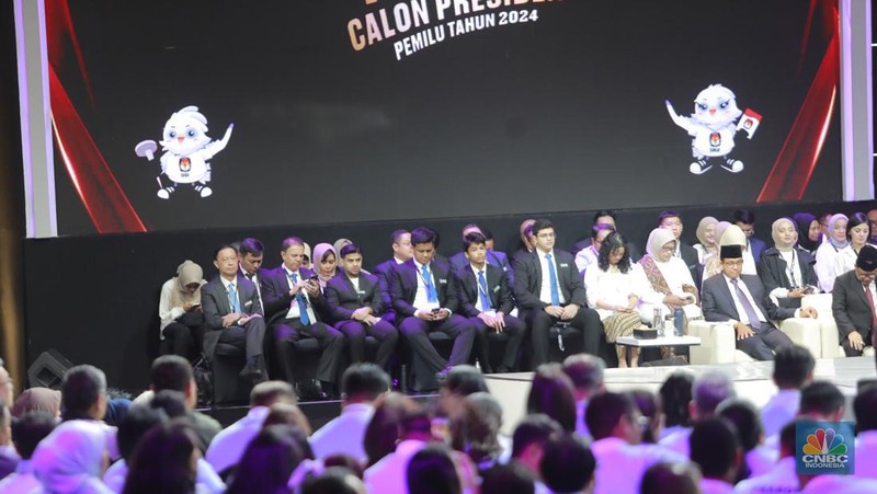 Capres nomor urut 1 Anies Baswedan saat meyampaikan pemaparan di debat Capres kelima. (CNBC Indonesia/Muhammad Sabki)