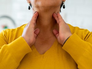 Mengenal Jenis Kanker Tenggorokan, Gejala, dan Penyebabnya