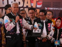 Gaji Guru di Indonesia Rp 300 Ribu, Ganjar Shock