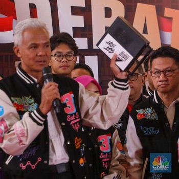 Penampakan Ganjar Pamer Sat-Set Box, Apa Itu?