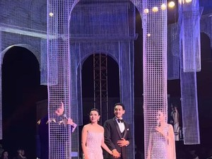 Viral Pernikahan Mewah Dokter Kecantikan Surabaya, Doorprize Jam Rolex