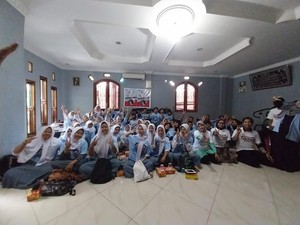 Relawan Kawan Gibran Kembali Gelar Makan Siang Gratis di Jakarta Timur