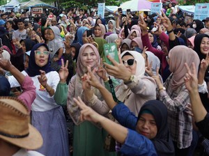 Ribuan Warga Hadiri Festival Kuliner Prabowo-Gibran Sekali Putaran di Payakumbuh