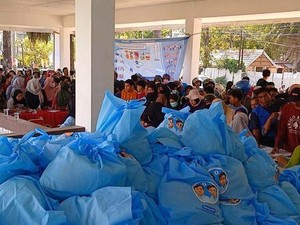 Barisan RFG Gelar Tebus Murah 1.000 Paket Sembako di Mamuju