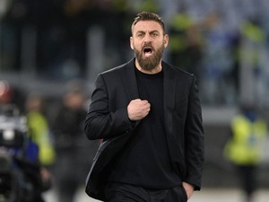 Menanti Debut De Rossi Bersama AS Roma di Eropa
