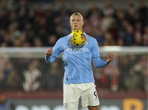 Erling Haaland Masih Sulit Bobol Brentford