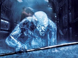 Sinopsis Film Hollow Man: Ilmuwan Jenius Menyulap Dirinya Jadi Tak Kasat Mata