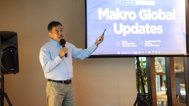 InvestasiKu menyelenggarakan Market Outlook untuk Perkumpulan Dana Pensiun Kristen Indonesia (BKS) dan Yayasan, diadakan offline di Mega Executive Club, Menara Bank Mega, dan secara online melalui Zoom pada akhir Januari. Tujuannya adalah memberikan gambaran pasar global dan lokal untuk membantu pengurus dapen dalam pengambilan keputusan investasi. (Dok. InvestasiKu)