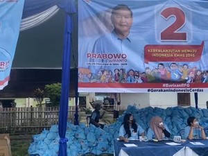 Dukungan 02 di Lahat Menggeliat, Barisan RFG Adakan Tebus Murah Sembako