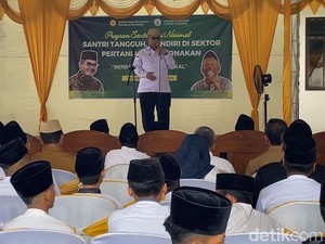 Wamentan Yakin Santri Bisa Jadi Petani Sukses Lewat Santri Tani Milenial